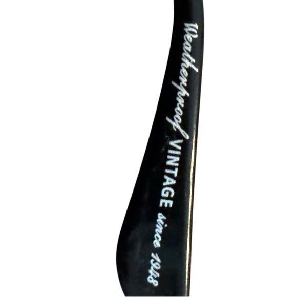 Original weatherproof vintage woman’s sunglasses new in box - Picture 3 of 3